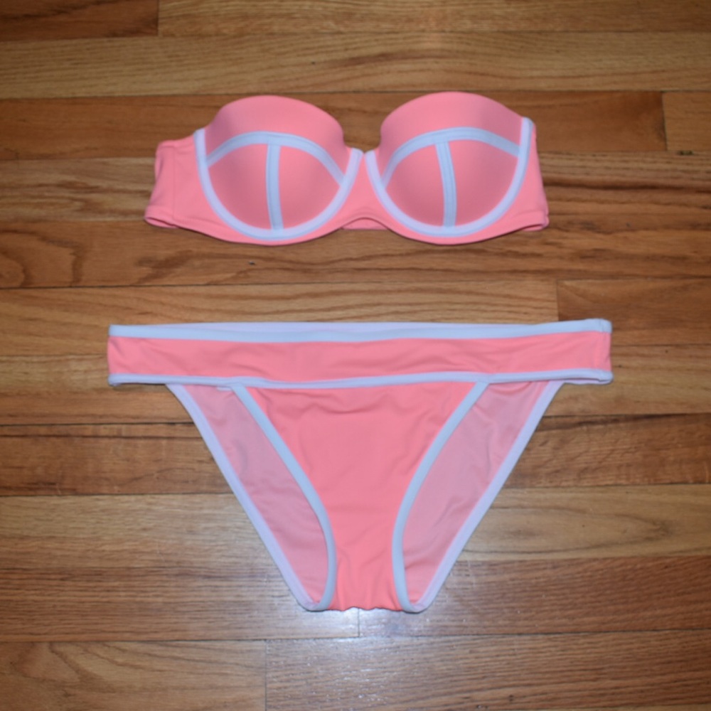 VS Bikini Top // 36B